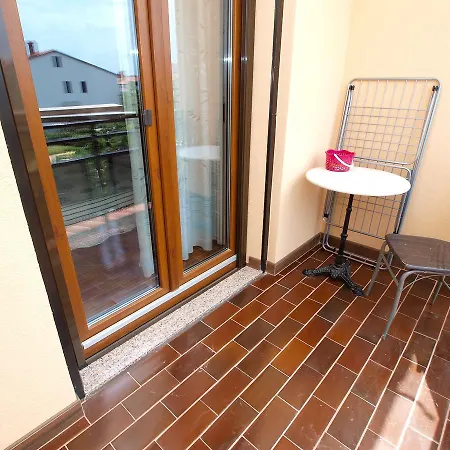 Apartamento Nives 748