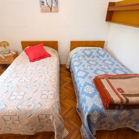 Nives 748 Apartamento