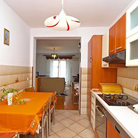 Apartamento Nives 748